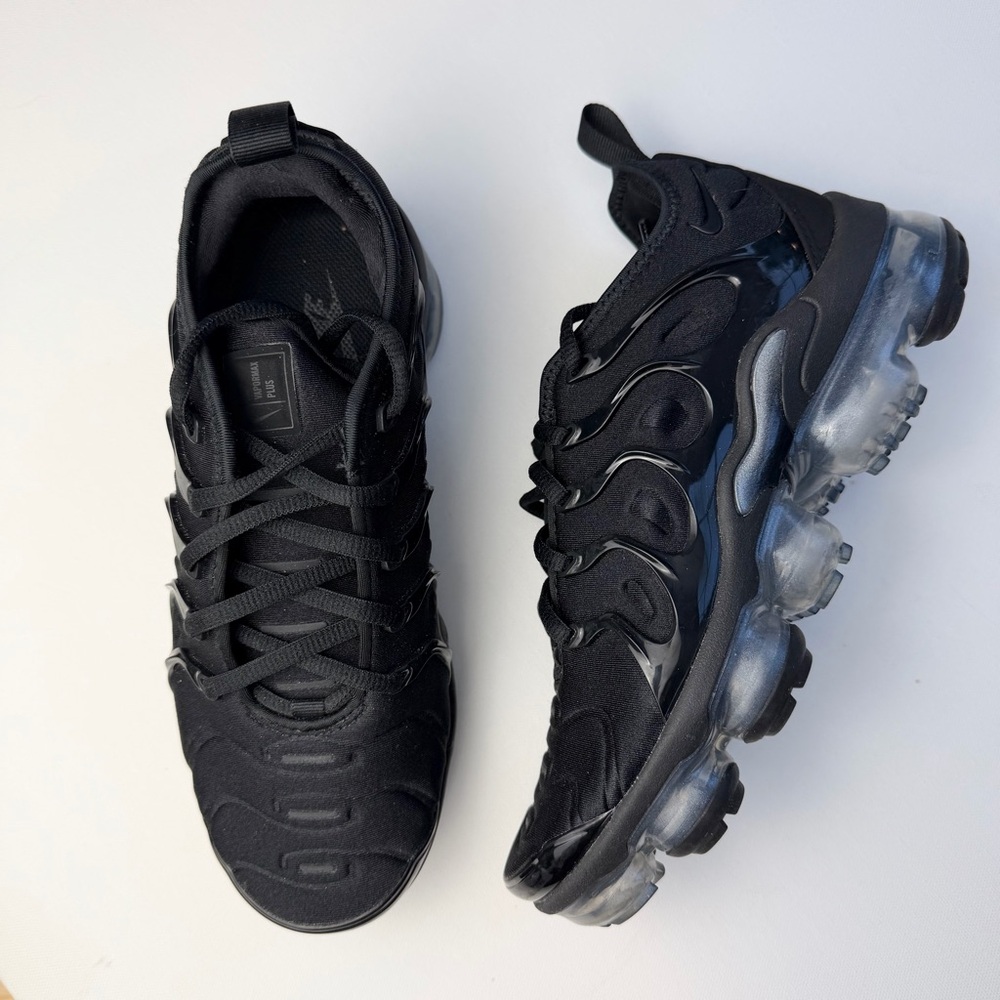 Nike Air Vapor Max Plus Black Sneakers Women’s 7